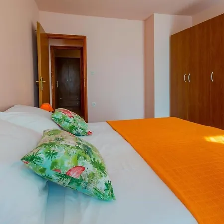 Apartment In 39222 Crikvenica